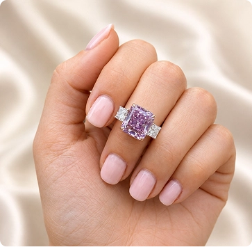 lab grown purple diamond ring radiant square